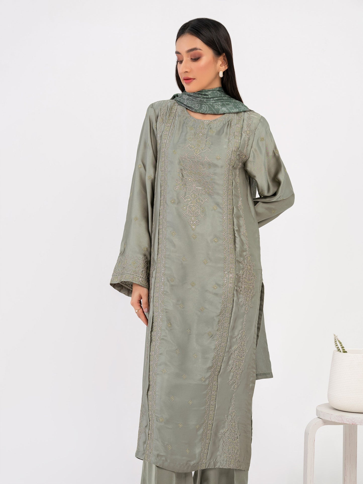 3 Piece Silk Suit-Embroidered (Pret)