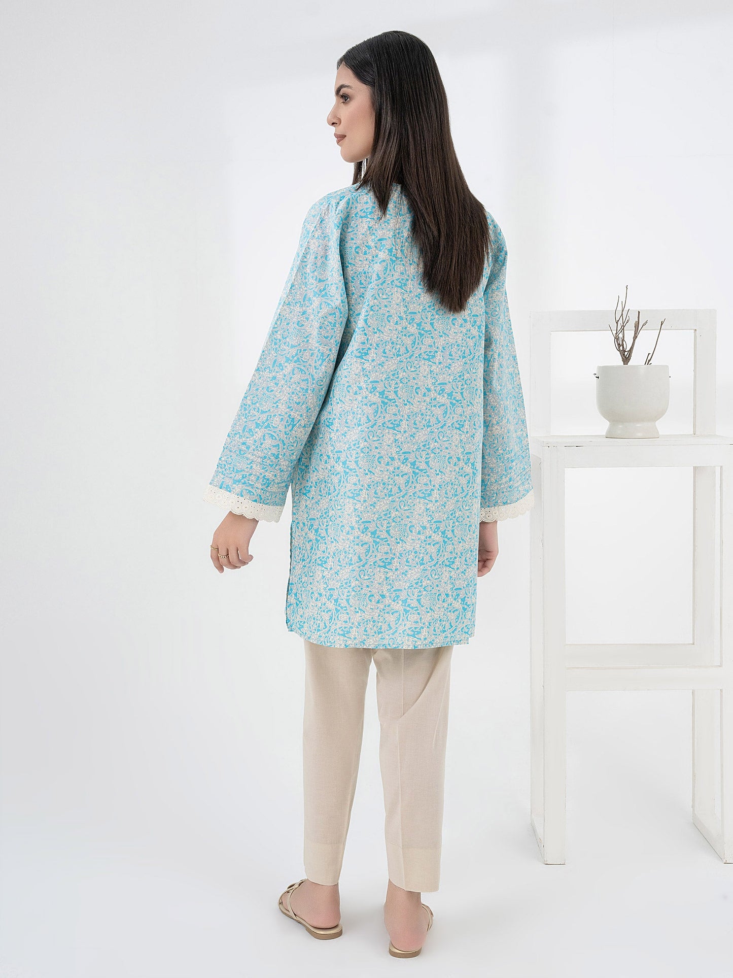 Cambric Kurti-Embroidered (Pret)