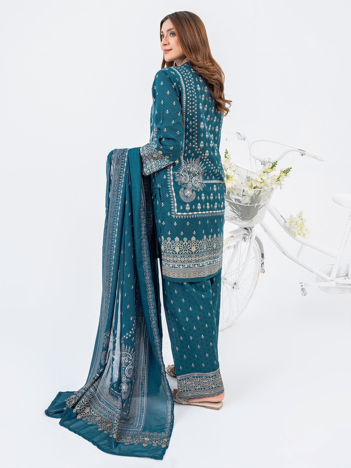 3 Piece Lawn Suit-Embroidered (Pret)