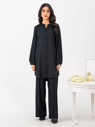 2-piece-crepe-suit-embroidered-(pret)