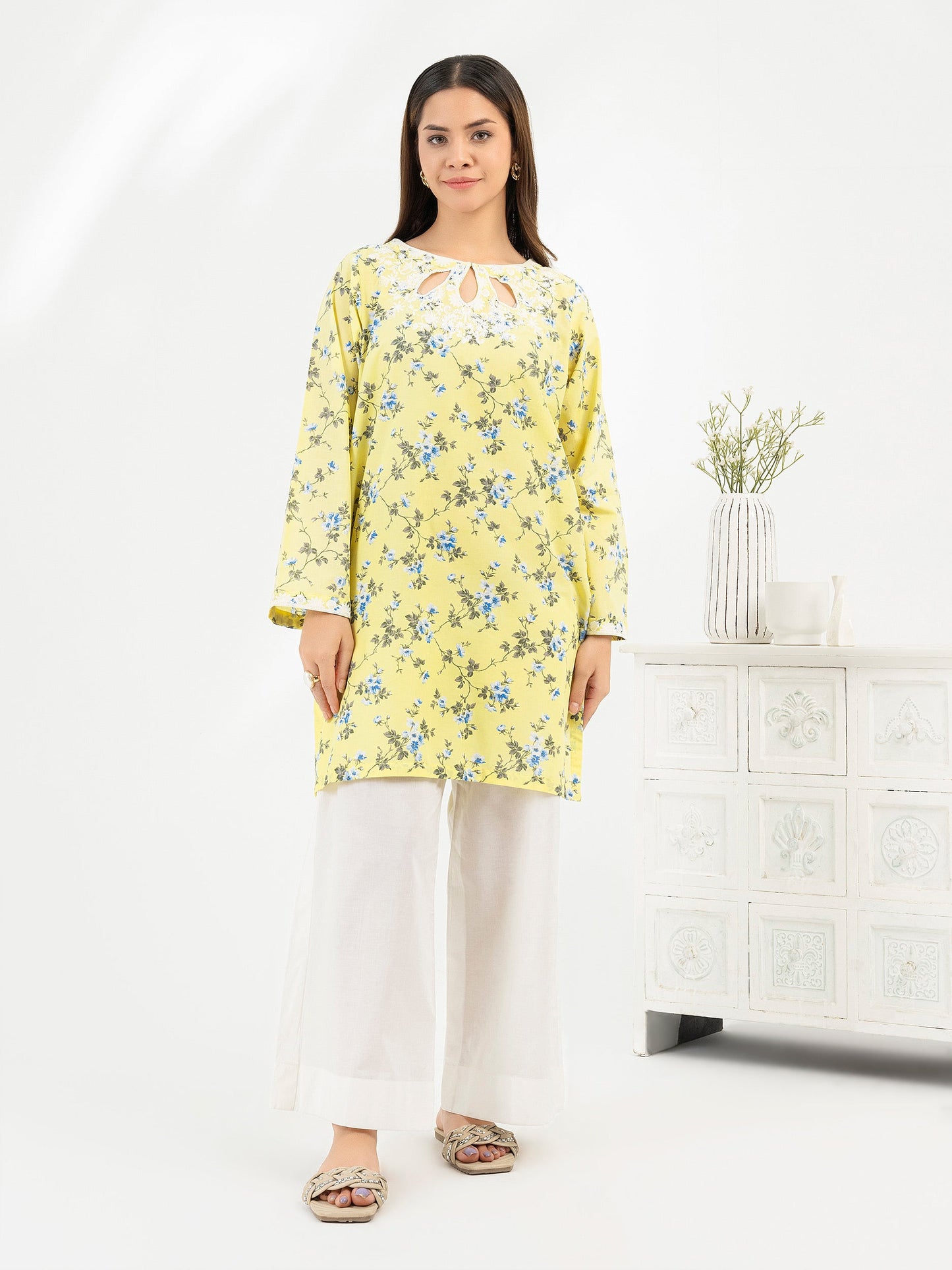 Cambric Kurti-Embroidered (Pret)