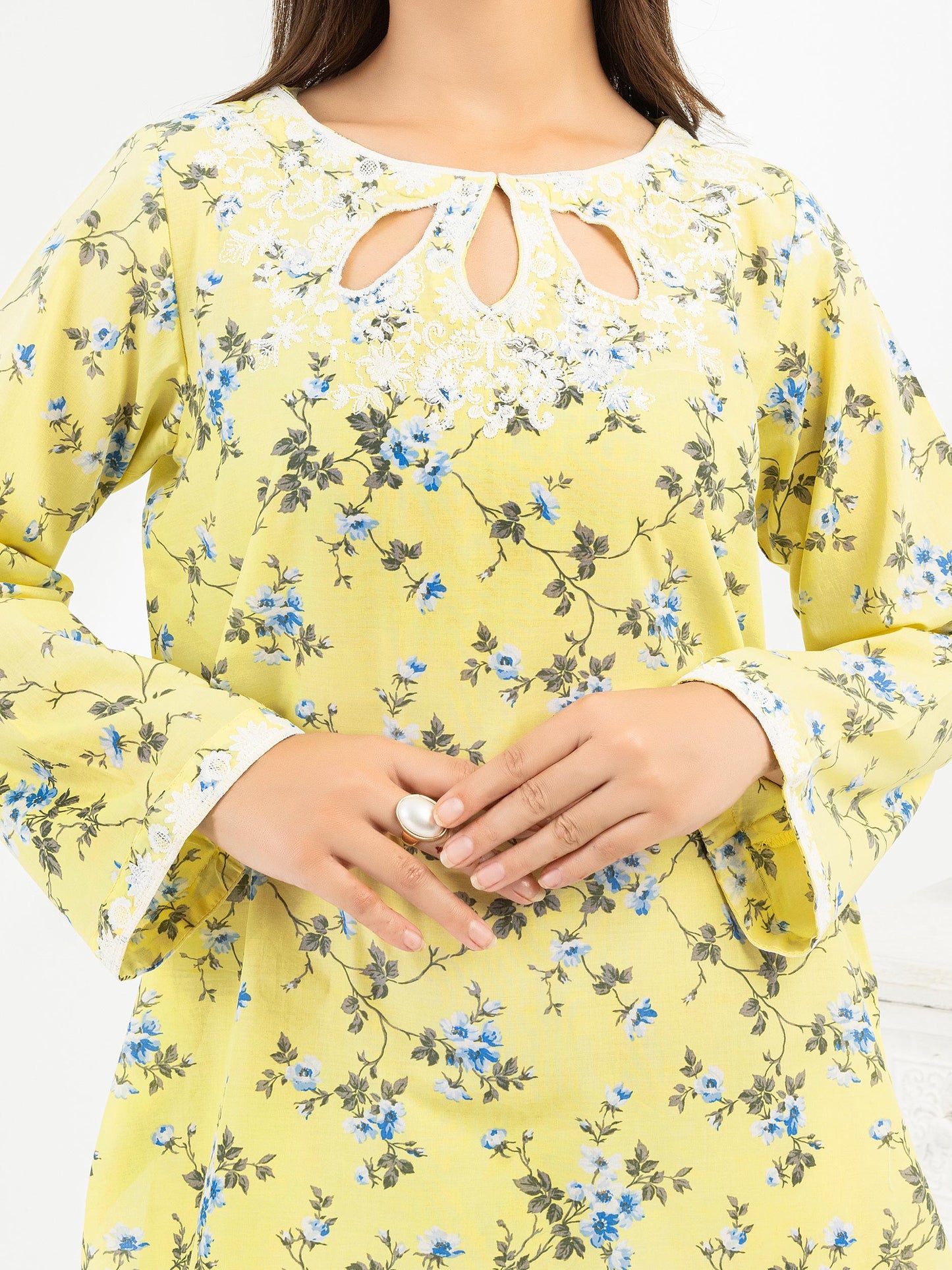 Cambric Kurti-Embroidered (Pret)