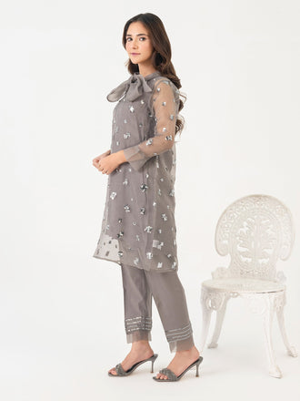 2-piece-organza-suit-embroidered-(pret)