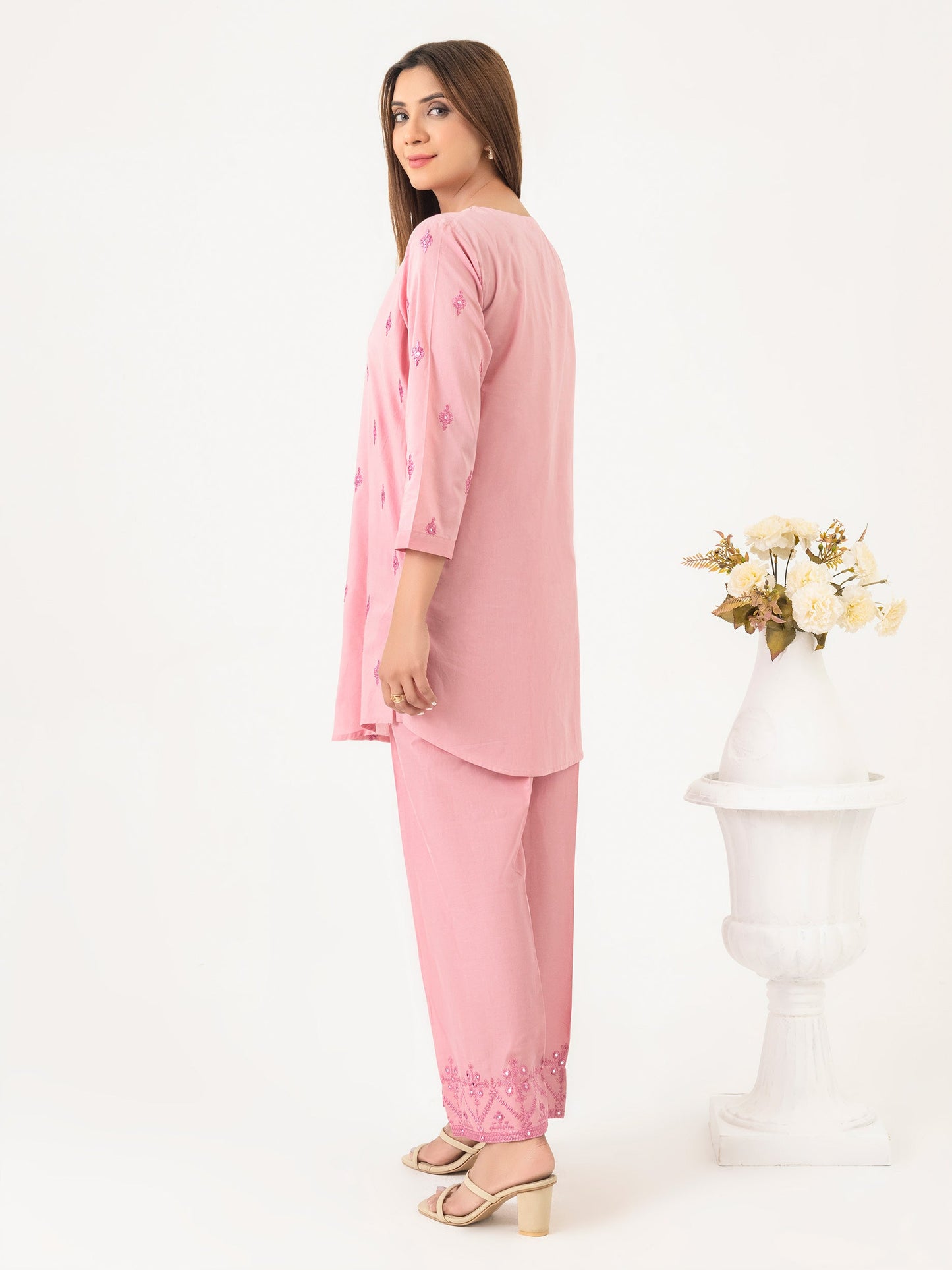 Lawn Co-Ord Set-Embroidered (Pret)