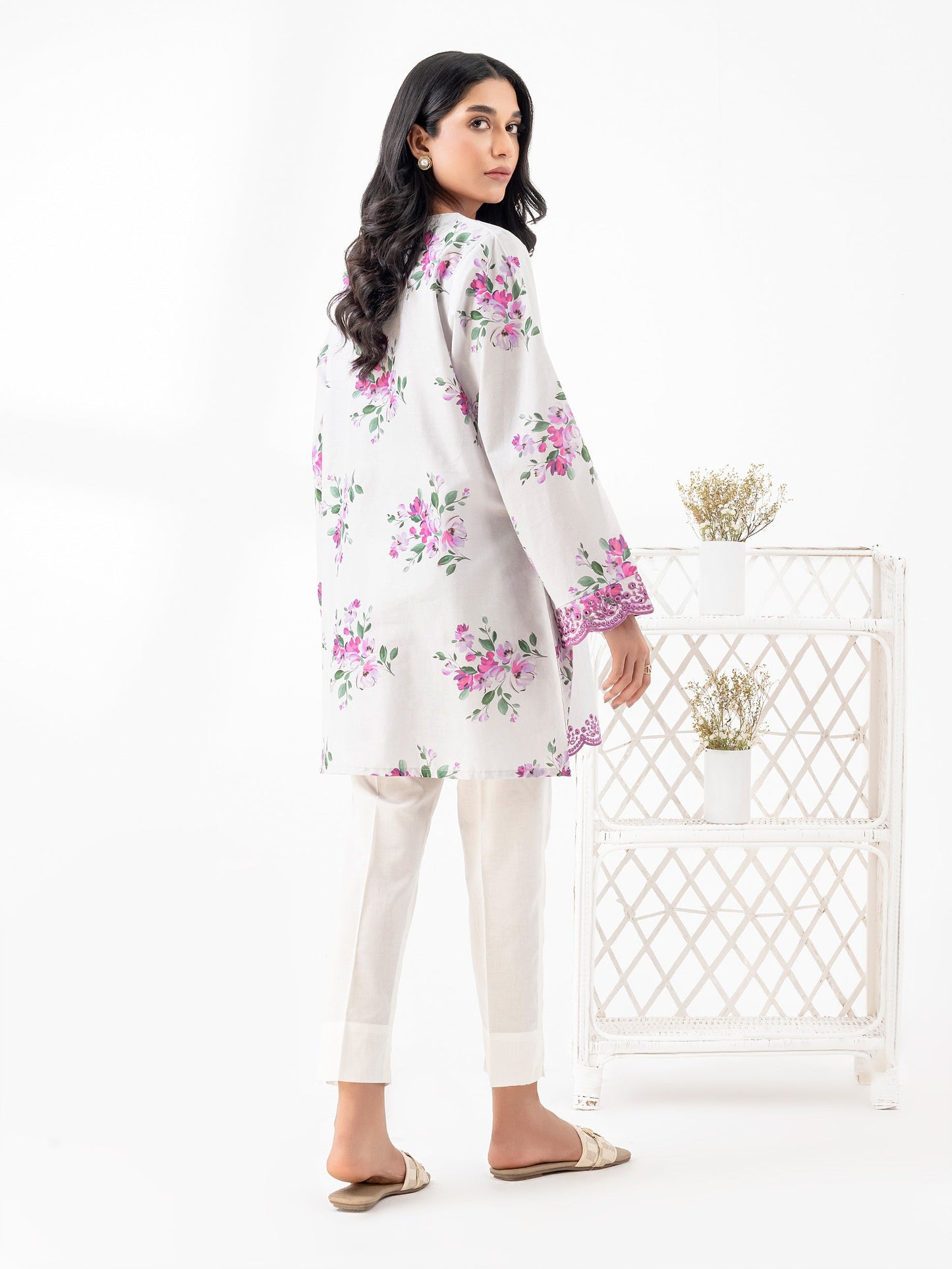 Cambric Kurti-Embroidered (Pret)