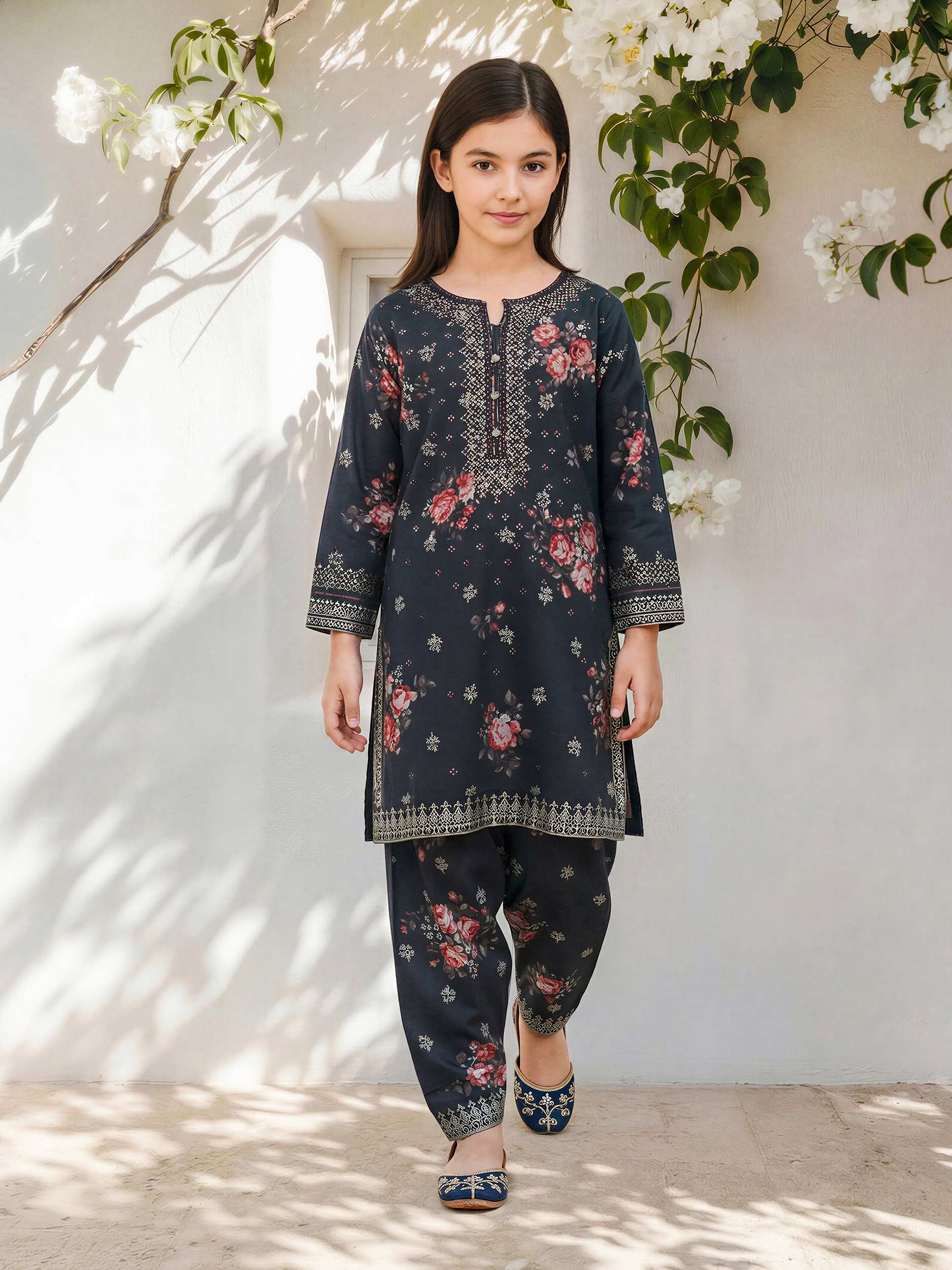 2-piece-satin-suit--embroidered-(pret)