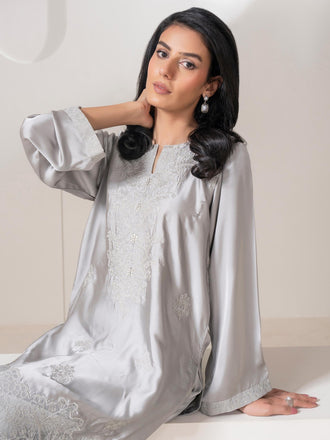 2-piece-silk-suit-embroidered-(pret)