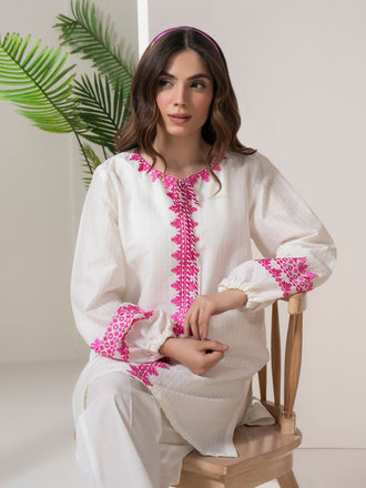 cambric-embroidered-top-(pret)